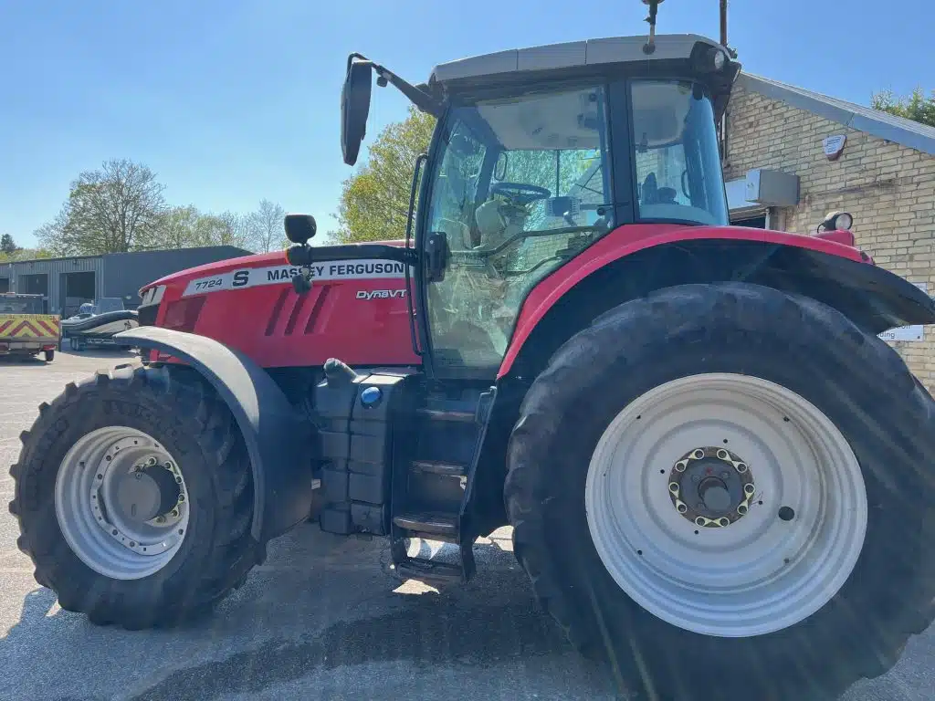 2019 Massey Ferguson tractor for sale in Littleport, Cambridgeshire — photo 8