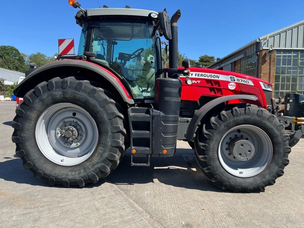 2019 Massey Ferguson tractor for sale in Littleport, Cambridgeshire — photo 6