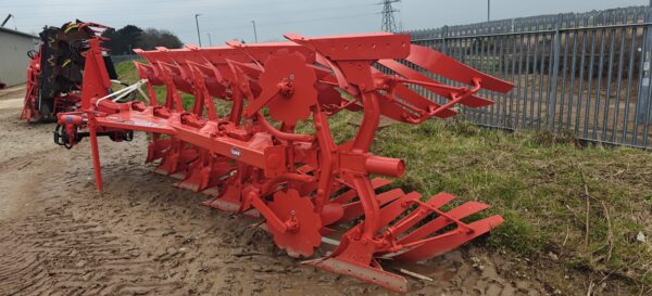 Kuhn plough for sale in Tolvaddon, Camborne, Cornwall