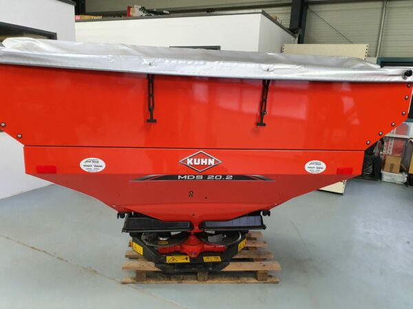 2000 Kuhn MDS 20.2 Twin Disc Fertiliser Spreader for sale in Tolvaddon, Camborne, Cornwall