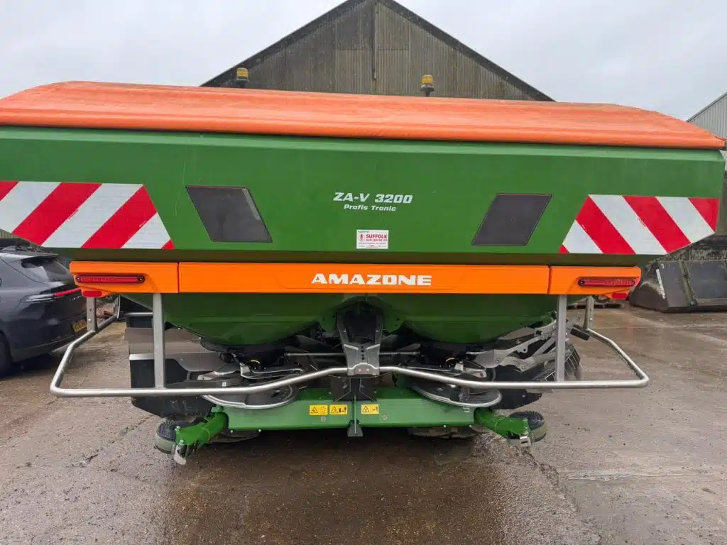 2022 Amazone ZA-V 3200 Fertiliser Spreader for sale in Littleport, Cambridgeshire