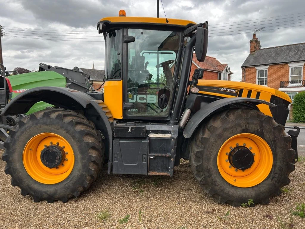 2021 JCB tractor for sale in Littleport, Cambridgeshire — photo 3