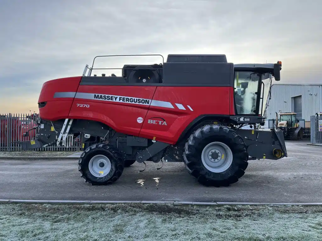 2019 Massey Ferguson combine for sale in Littleport, Cambridgeshire — photo 4