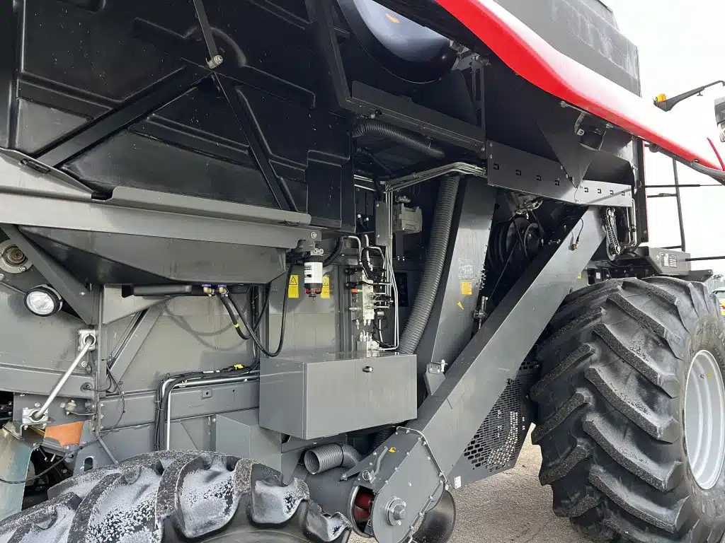 2019 Massey Ferguson combine for sale in Littleport, Cambridgeshire — photo 10