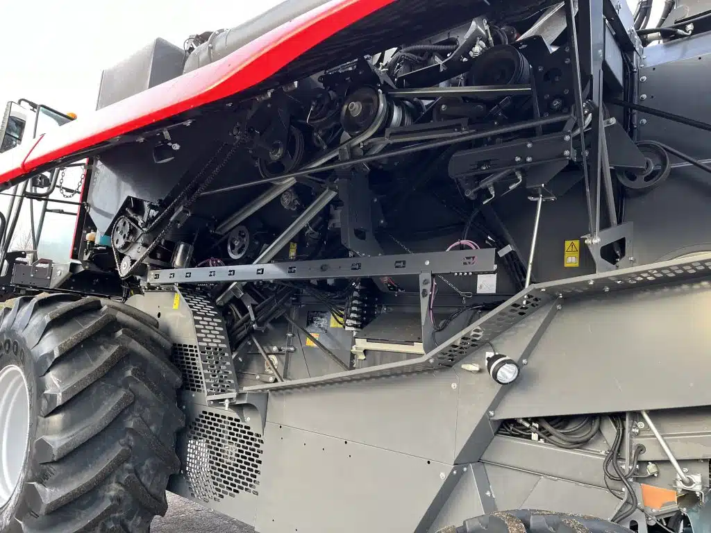 2019 Massey Ferguson combine for sale in Littleport, Cambridgeshire — photo 11