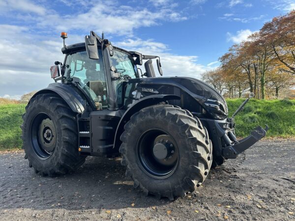Valtra tractor for sale in Tolvaddon, Camborne, Cornwall