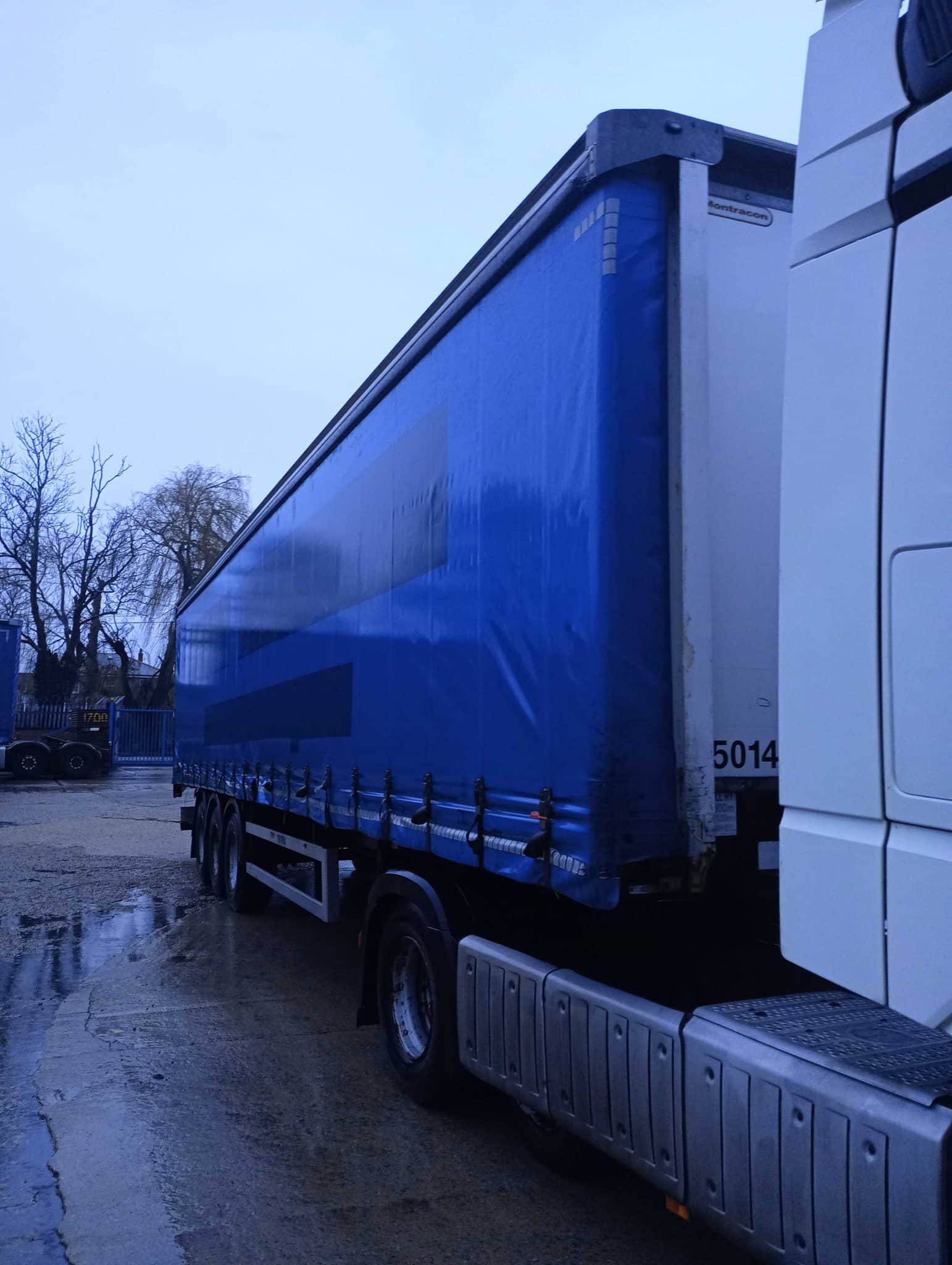 13.6m Montracon Tri Axle Curtain Sider 4.2m (2x Available) for sale in Great Billington, Leighton Buzzard, Bedfordshire