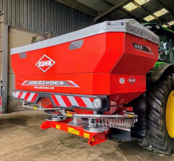 KUHN AXIS 40.2 M EMC VS8 – QUANTRON fert spreader for sale in Tolvaddon, Camborne, Cornwall