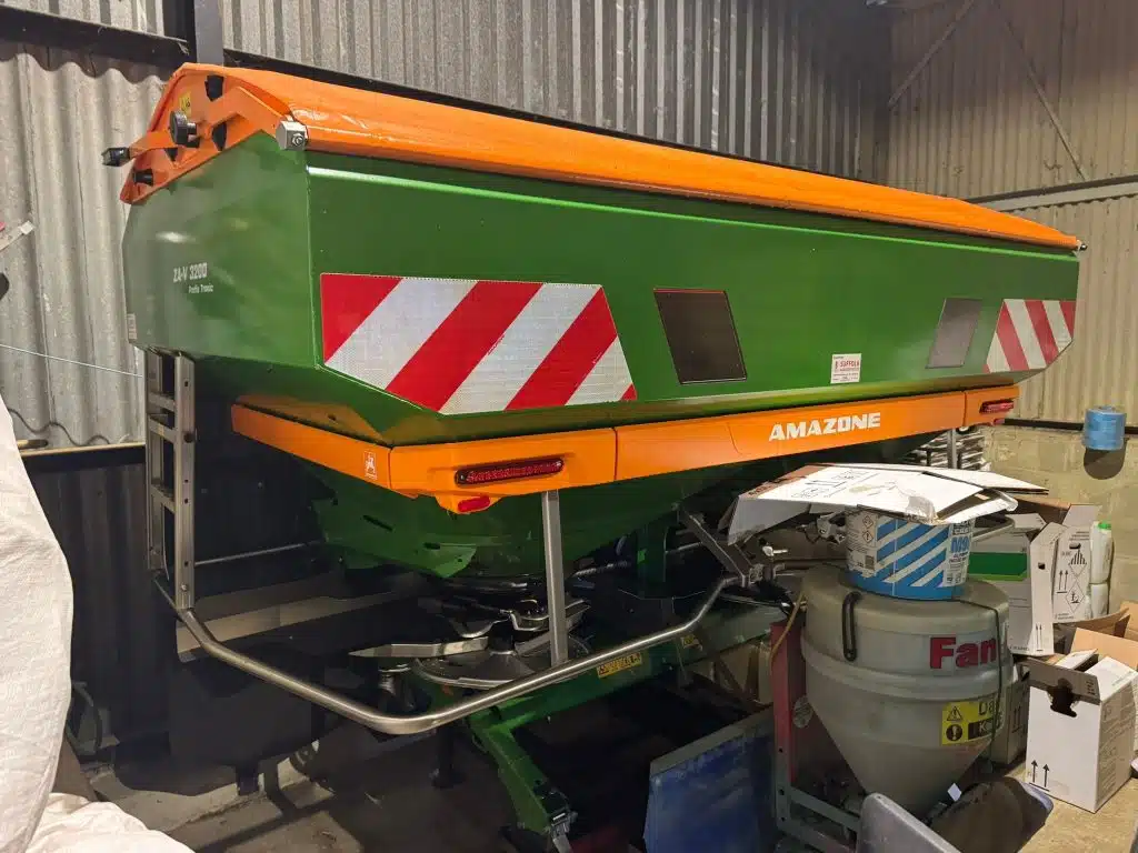 2022 Amazone ZA-V3200 Fertiliser Spreader for sale in Littleport, Cambridgeshire