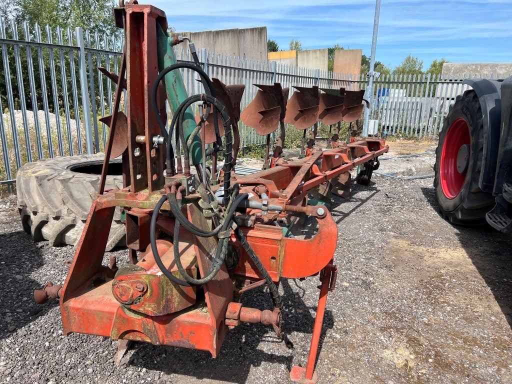 1994 KVERNELAND LB85/240 for sale in Littleport, Cambridgeshire