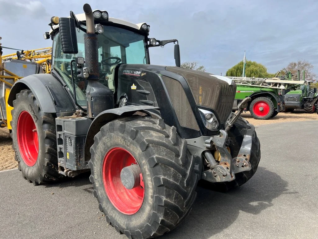 2019 Fendt tractor for sale in Littleport, Cambridgeshire — photo 2