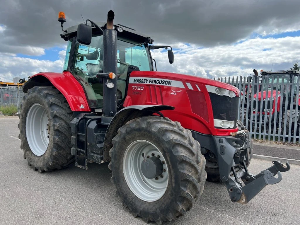 2017 Massey Ferguson tractor for sale in Littleport, Cambridgeshire — photo 2