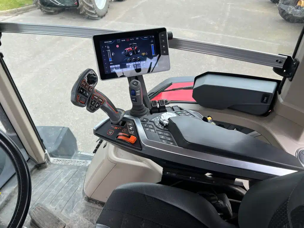2022 Massey Ferguson tractor for sale in Littleport, Cambridgeshire — photo 10