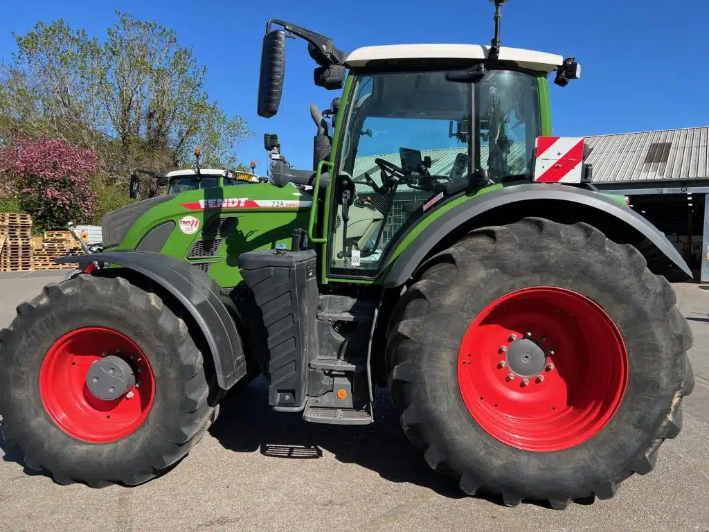 2022 Fendt tractor for sale in Littleport, Cambridgeshire — photo 3