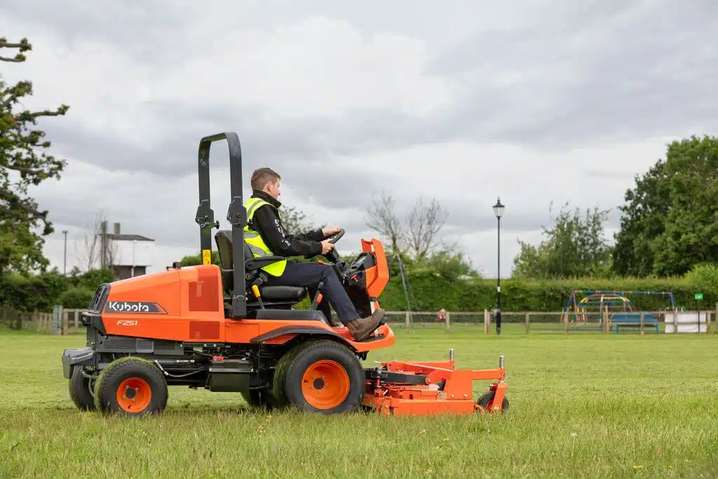 2026 Kubota mower for sale in Littleport, Cambridgeshire — photo 2
