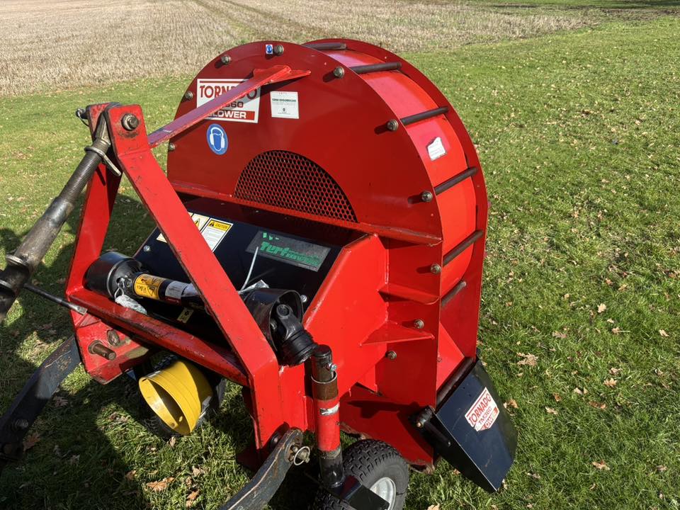 Tornado TM360 Blower tractor for sale in Thetford, Norfolk — photo 3