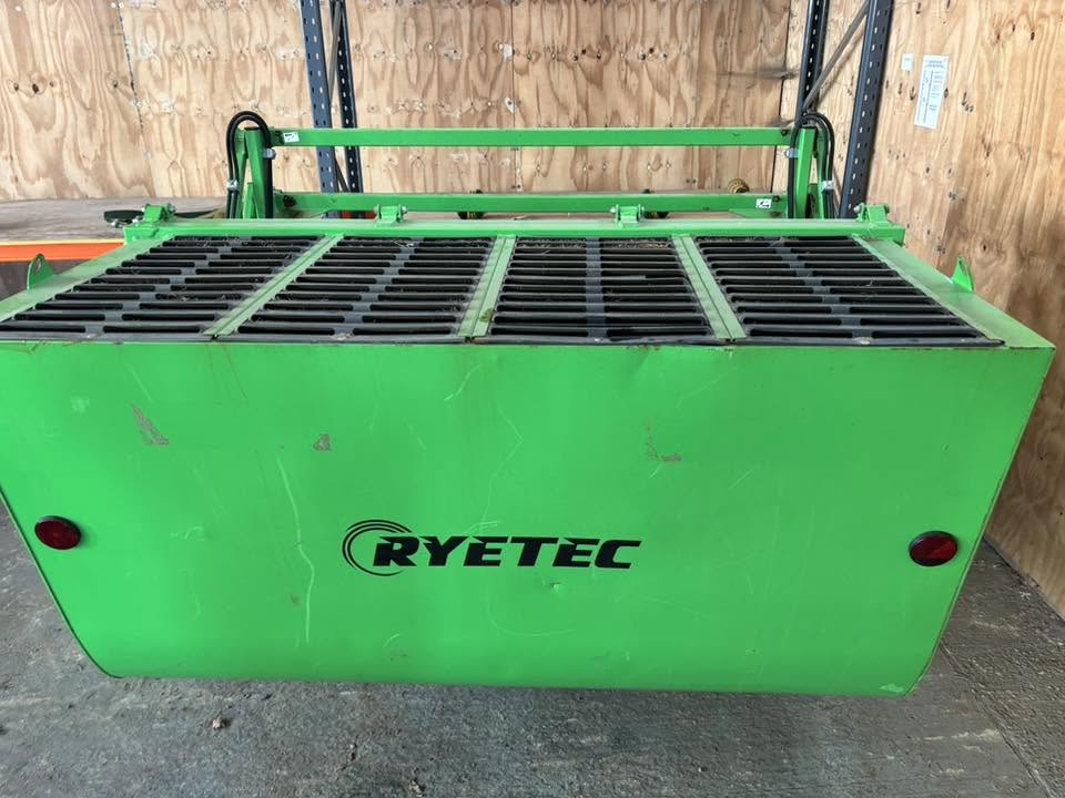 Ryetec 1800 CHE tractor for sale in Thetford, Norfolk — photo 5