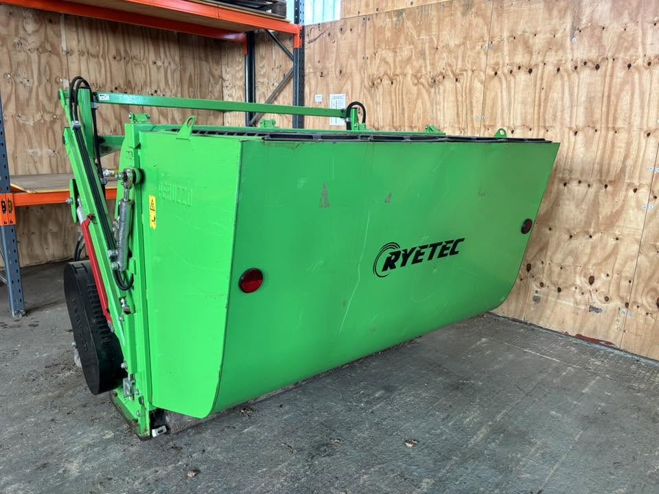 Ryetec 1800 CHE tractor for sale in Thetford, Norfolk — photo 6