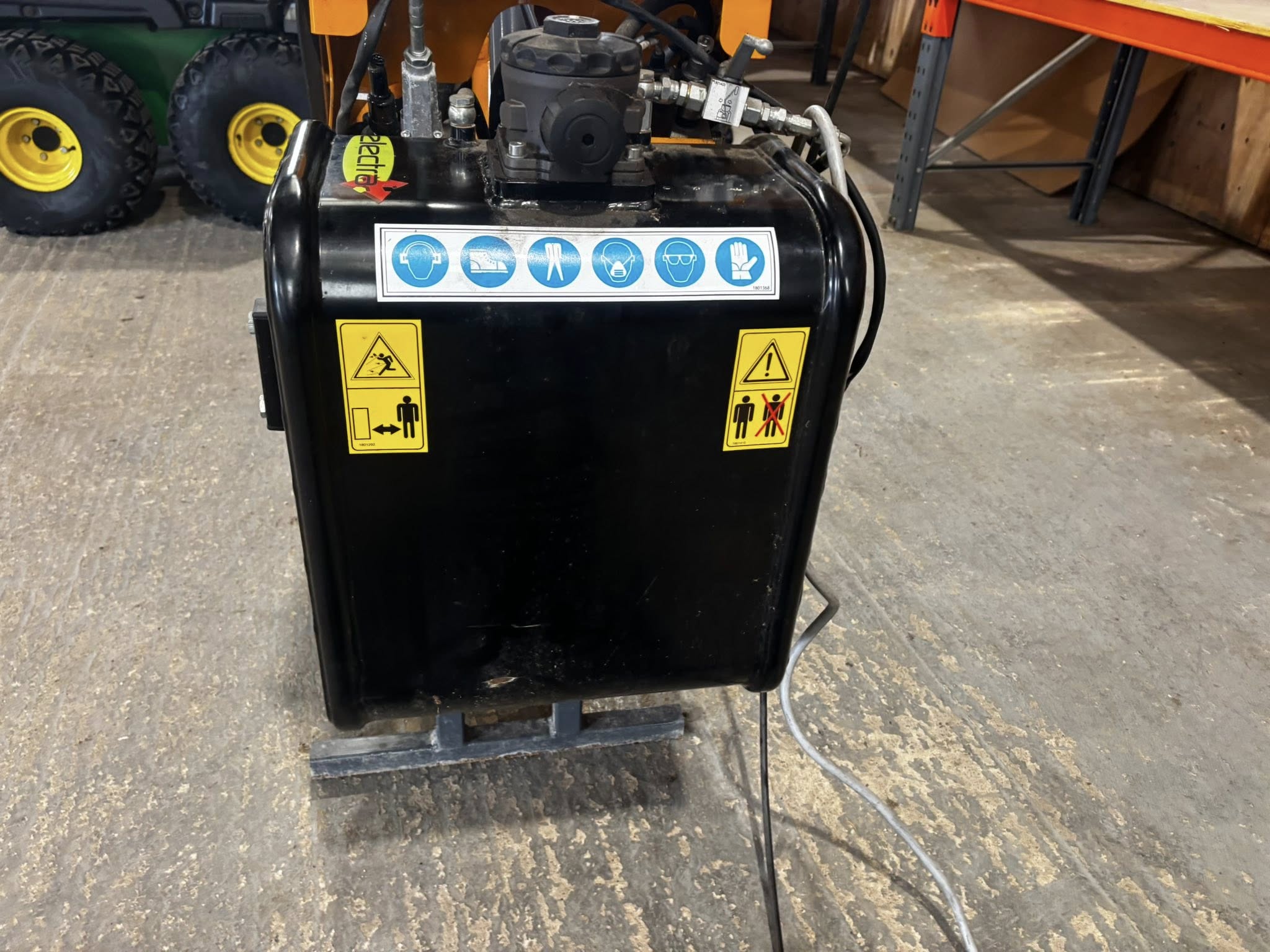 Wessex T-320 A Hedge Cutter for sale in Thetford, Norfolk