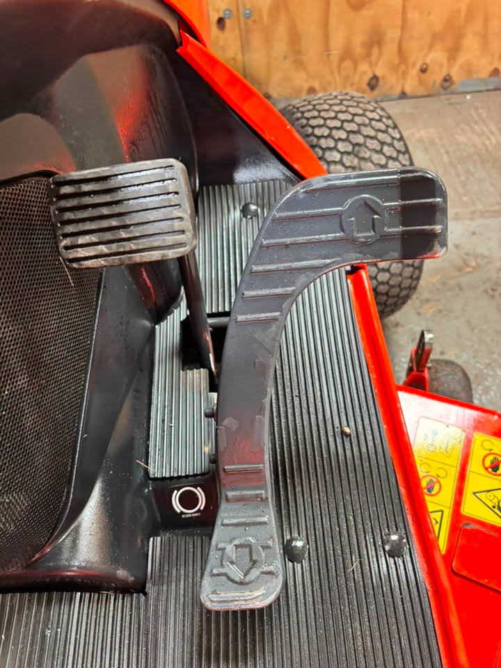 Kubota mower for sale in Thetford, Norfolk — photo 8